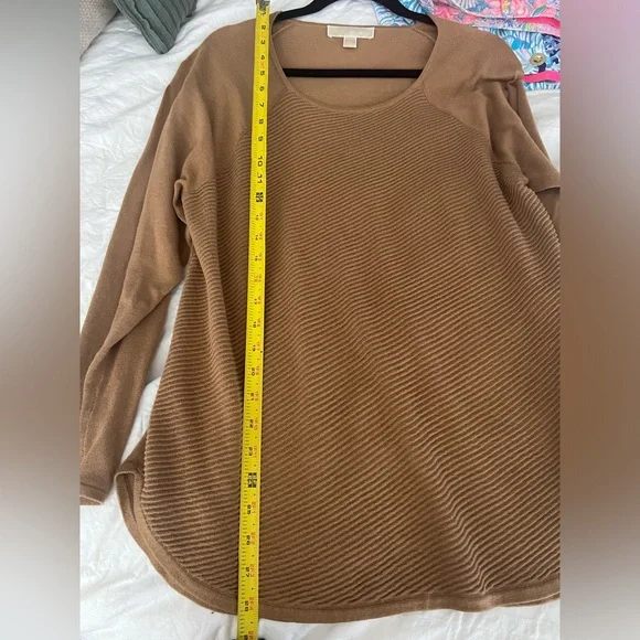 Michael Kors Sweater - Picture 4 of 7